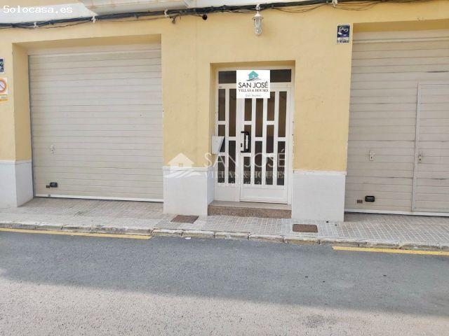 SE VENDE AMPLIO LOCAL COMERCIAL EN EL CENTRO DE HONDÓN DE LAS NIEVES