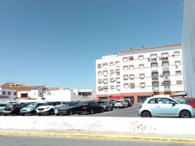 SE VENDE AMPLIO LOCAL COMERCIAL
