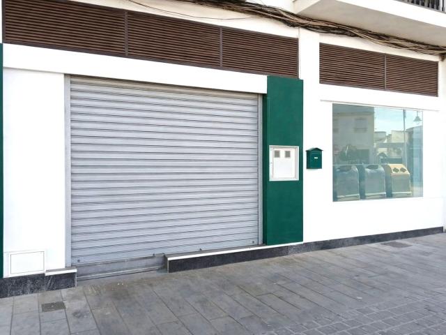 SE VENDE AMPLIO LOCAL COMERCIAL
