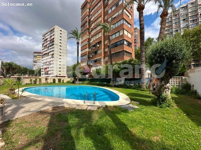 Se vende amplio piso 1º Linea Playa de Levante, Benidorm