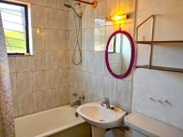 Se vende amplia casa en denavisur 1588 | Dormitorios por 114000. 00 en Talcahuano