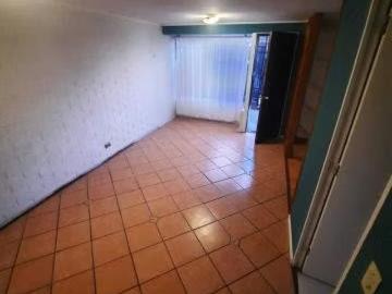 Se vende amplia casa en sector bosques santa julia | 3 Dormitorios por 2700.00 en Viña del Mar