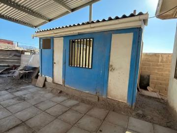 Se Vende Amplia Casa Esquina sector Manuel Rodríguez | 1 Dormitorios por 1900.00 en Copiapó