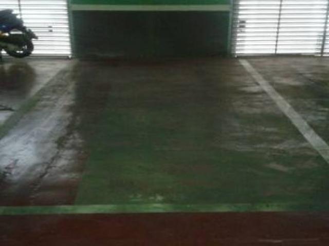 SE VENDE AMPLIA PLAZA DE GARAJE