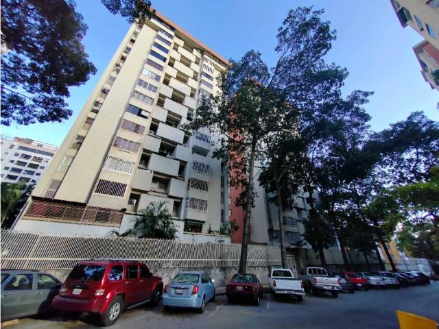 Se Vende Apartamento 78m2 La Urbina 4949