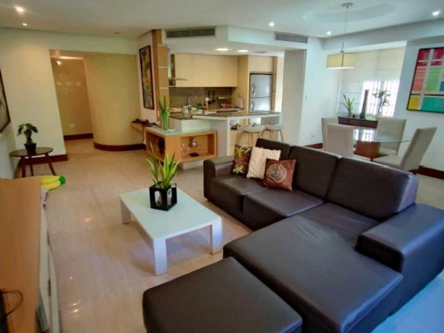 Se vende apartamento 105m2 Campo Alegre 2017
