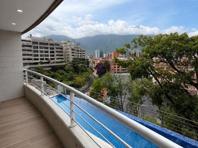 Se vende apartamento 111m2 2H/2.5B/2P Chulavista