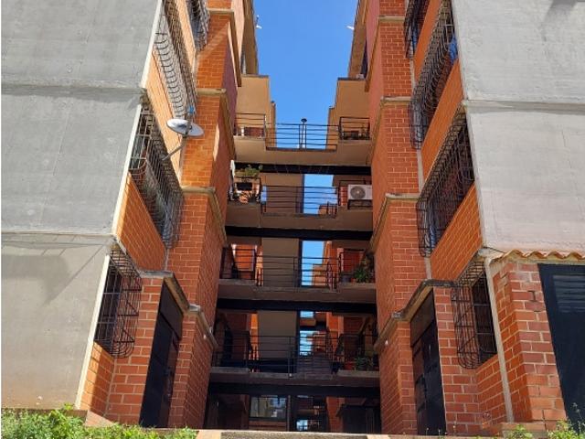 Se vende apartamento 117m2 3h/2b/1p Valle de Chara Charallave 4241