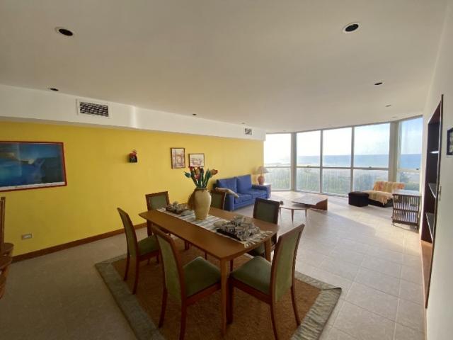 Se vende apartamento 151m2 3h/3b/1p Camuri 6948