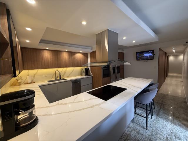 Se vende apartamento 207m2 Colinas de la Tahona PB