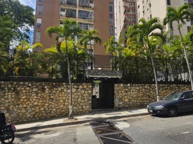 Se vende Apartamento Urb Santa Fe Sur,Baruta Distrito Capital