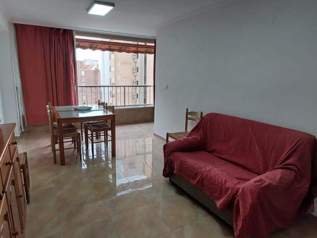 Se vende apartamento, zona Rincón de Loix