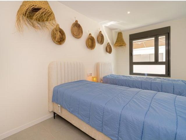 SE VENDE APARTAMENTO BAJO EN FINESTRAT