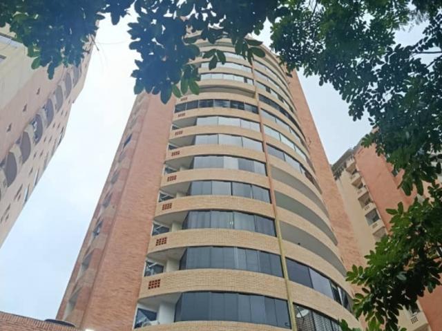 SE VENDE APARTAMENTO EL PARRAL
