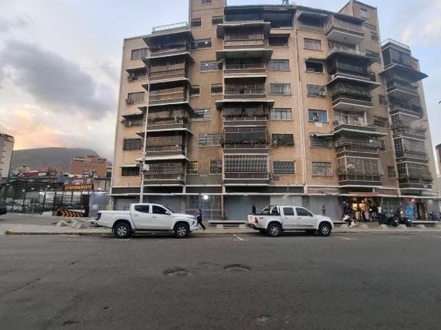 Se Vende Apartamento en la Av Casanova Bello Monte Norte