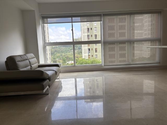 SE VENDE APARTAMENTO EN LA BOYERA 60 m2