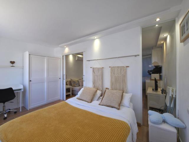 SE VENDE APARTAMENTO EN PLAYA SAN JUAN