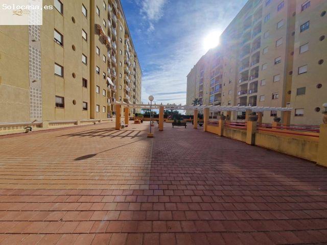 SE VENDE APARTAMENTO EN PRIMERA LINEA DEL MAR