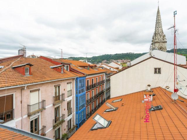Se vende Apartamento luminoso con bonitas vistas en Zona Casco Viejo