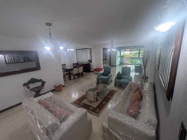 Se vende Apto PH 210m² 4h+s/3b+s/1p Cumbres de Curumo
