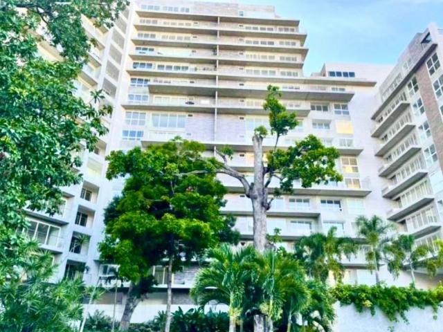 Se vende apto 153m2 3h+s/ 3b/ 2p Country club