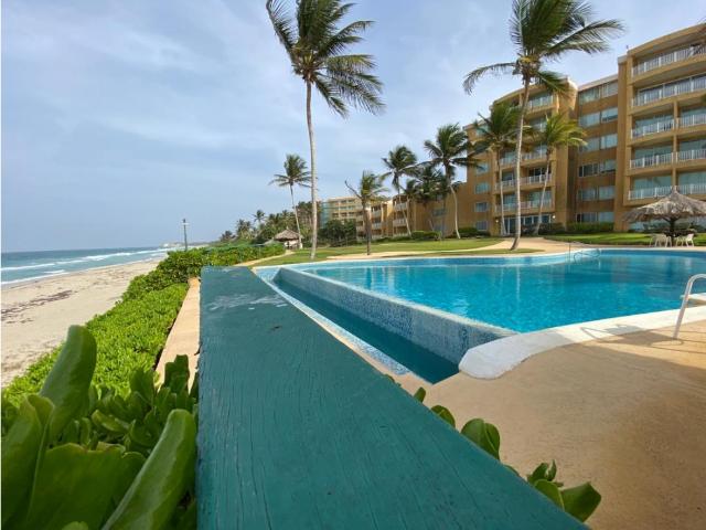 Se vende Apto 150m² 3h/3b/2p Playa Parguito, Nueva Esparta