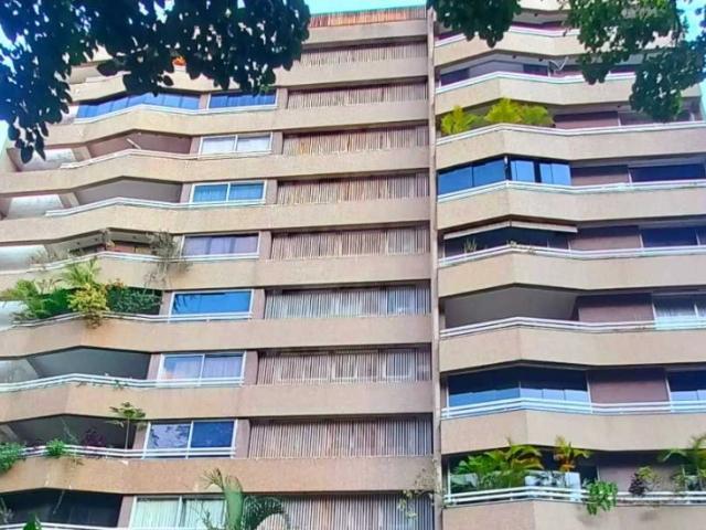 Se vende apartamento 159m2 La Florida 5637