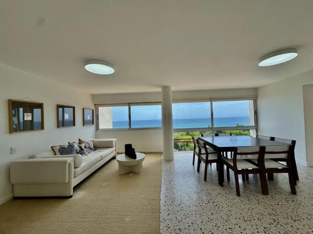 Se vende apto 170m2 4h/4b/2p Camurí Grande