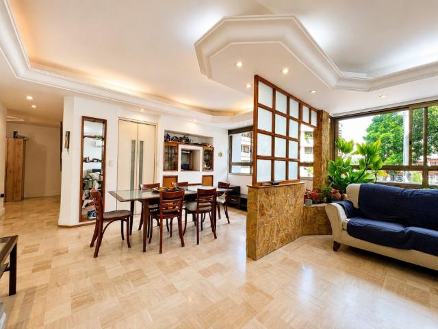 Se vende Apto 129m² 3h+s/2b+s/2p Los Chorros