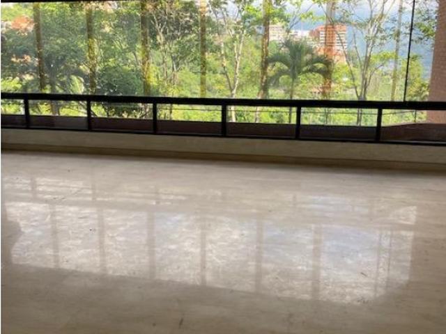 Se vende apartamento 250m2 3+s/5b/4p Valle Arriba 1076