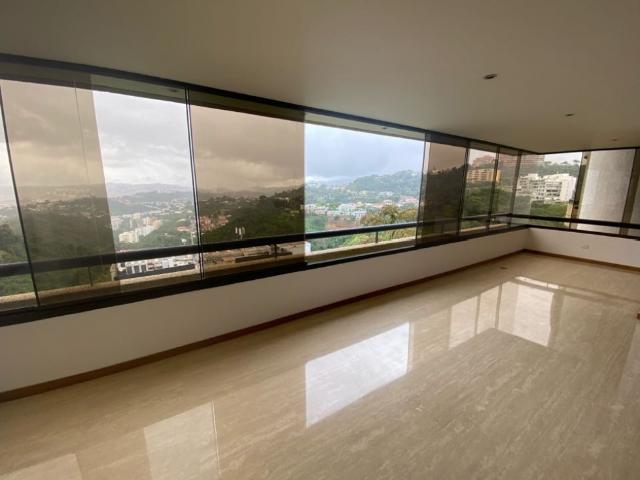 Se vende apto 255m2 3h+s/3.5b+s/3p Lomas de San Román