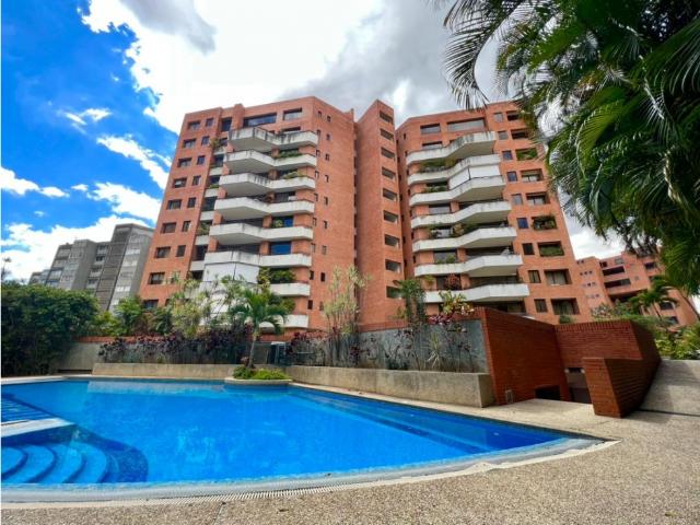 Se Vende Apto 200m² 3h+1s/4b+1s/3p Sebucan