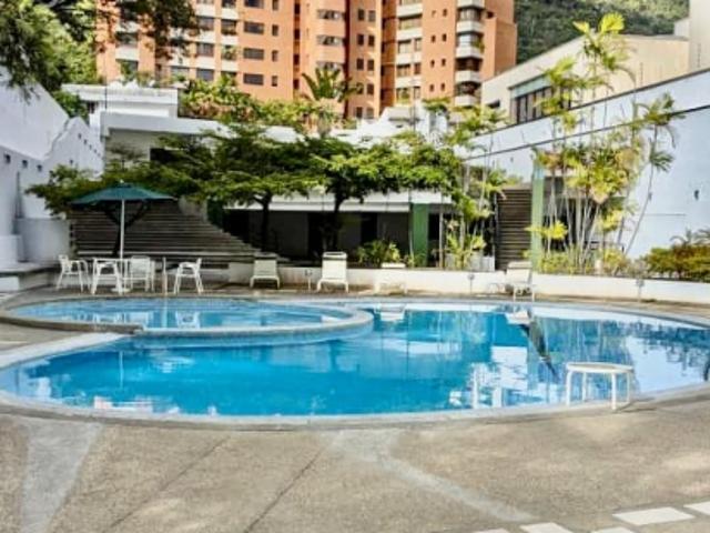 Se vende Apto 400m² 4h+1s/5b+1s/5p Los Palos Grandes