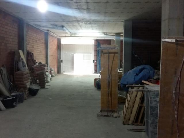 Se vende Bajo en Avda Cristina de Carballo