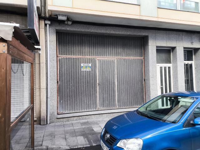 Se vende bajo en c/ Río Anllóns, Carballo