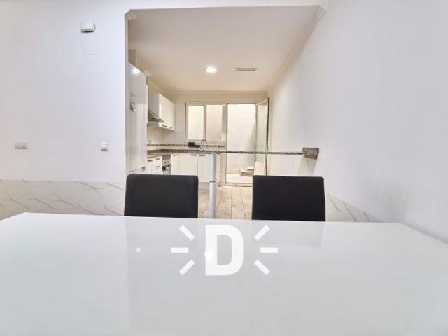 SE VENDE BAJO VIVIENDA EN BENETUSSER
