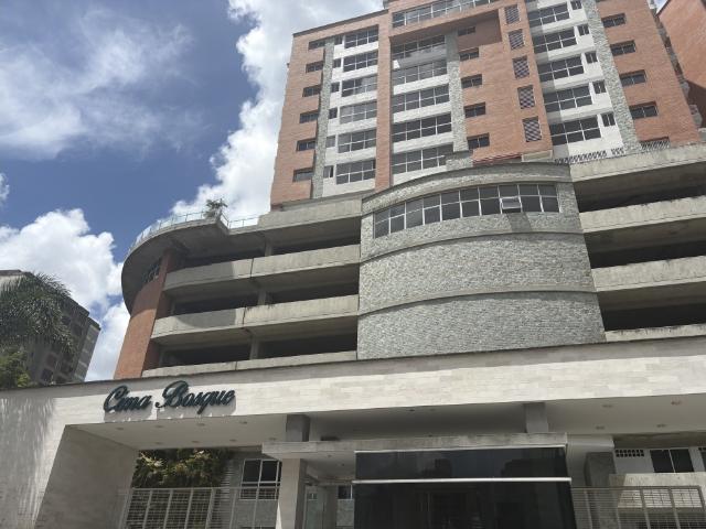 SE VENDE BELLA PB EN LA BOYERA CIMA BOSQUE 140 M2 + 75 m2 TERRAZA