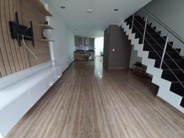 SE VENDE BONITA CASA CERCA A LA MUNICIPALIDAD DE VMT