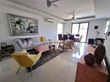 Se vende bonita casa de una sola planta seminueva en Las Olas Residencial