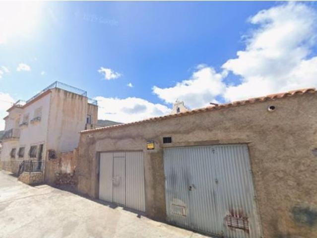 Se vende casa OKUPA en Plaza de la Juventud 1 en Las Tres Villas, Almería