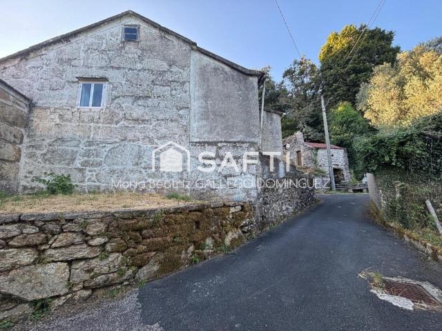 SE VENDE CASA A REFORMAR EN EL AYUNTAMIENTO DE A CAÑIZA PONTEVEDRA