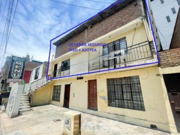 SE VENDE CASA A UNOS PASOS DE LA ESTACION DE VILLA MARÍA DEL TRIUNFO