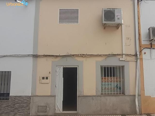 SE VENDE CASA ACONDICIONADA COMO TIENDA