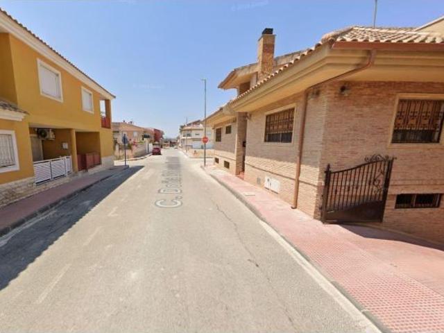 Se vende casa adosada OKUPA en Lorquí Murcia