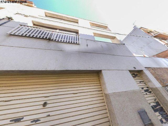 Se vende Casa Adosada OKUPADA en Ciudad Real 15 17 Rubí, Barcelona
