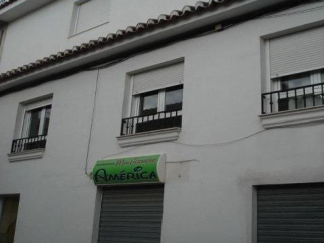 Se vende Casa Adosada OKUPADA en Jose Perez Garzon 3 Santa Fe, Granada