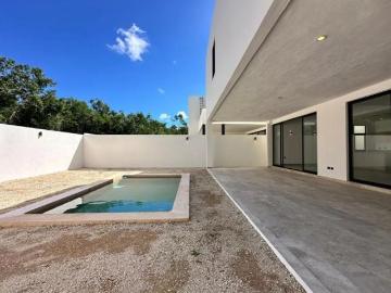 se vende casa al norte de merida con amenidades y club de golf