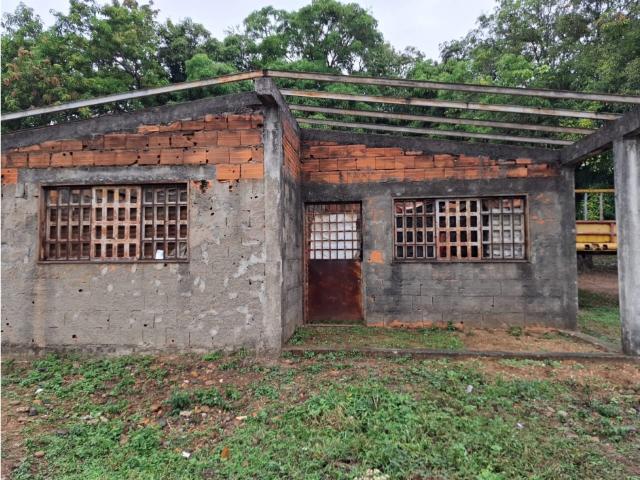 SE VENDE CASA BARRIO EL VALLE MESA DE CAVACAS VE08 384EV TDEL