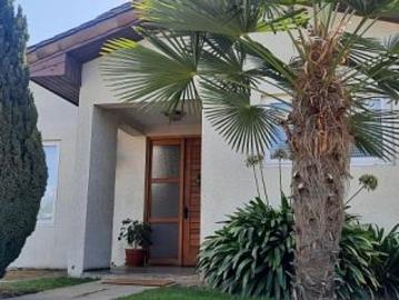 SE VENDE CASA CENTRAL EN LINARES