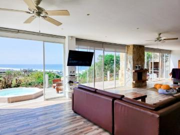 Se Vende Casa Cerca del Mar en Montañita